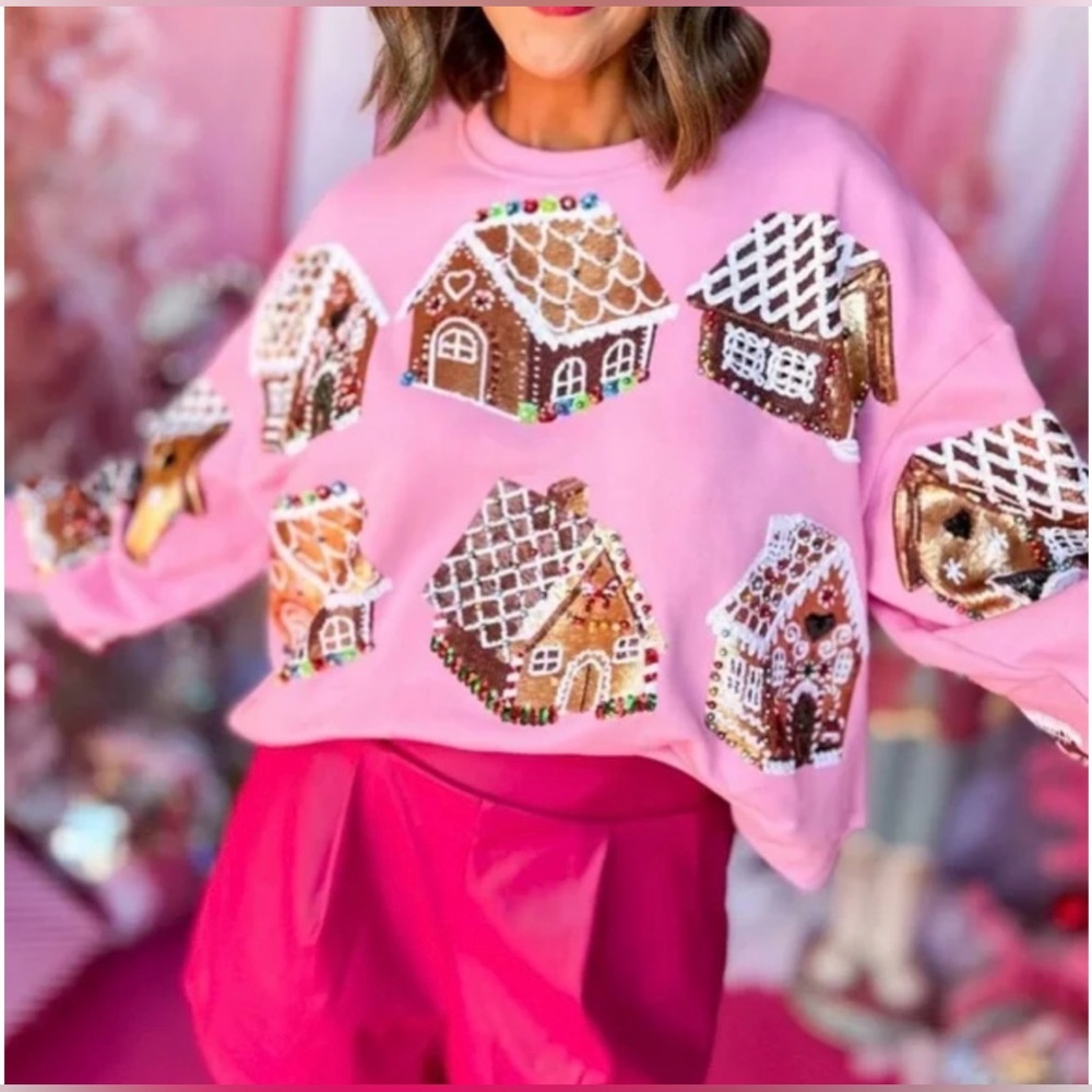 QUEEN OF SPARKLES Christmas Holiday Gingerbread Houses Sweatshirt Pink XS